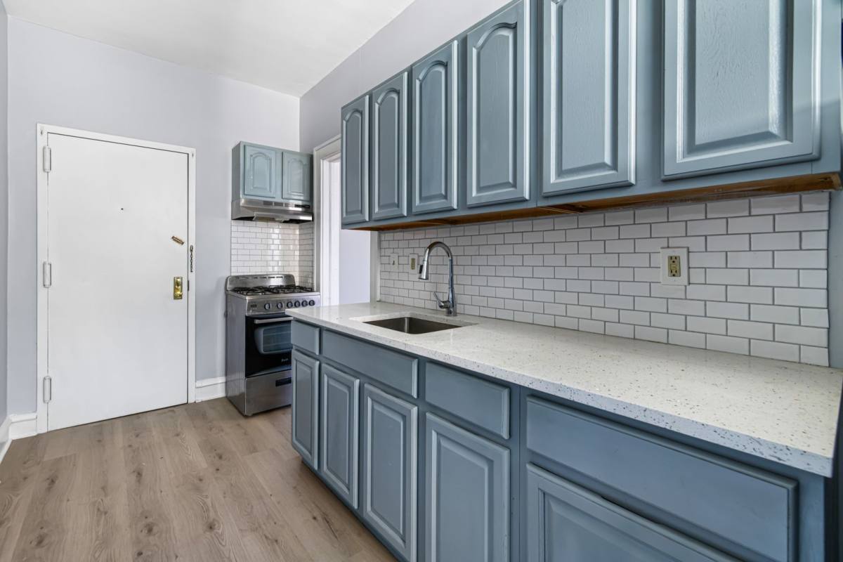 Apartment for rent at 109 Chestnut St, Audubon, NJ 08106