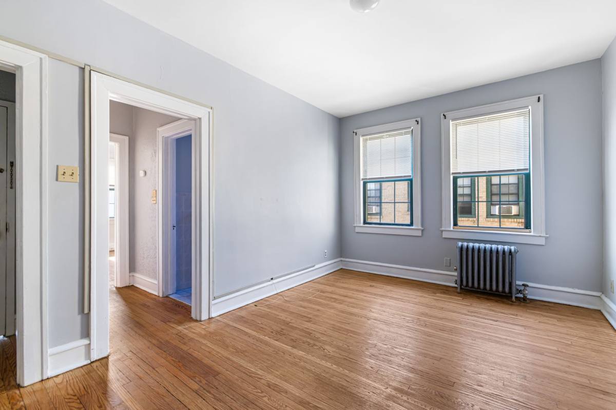 Apartment for rent at 109 Chestnut St, Audubon, NJ 08106