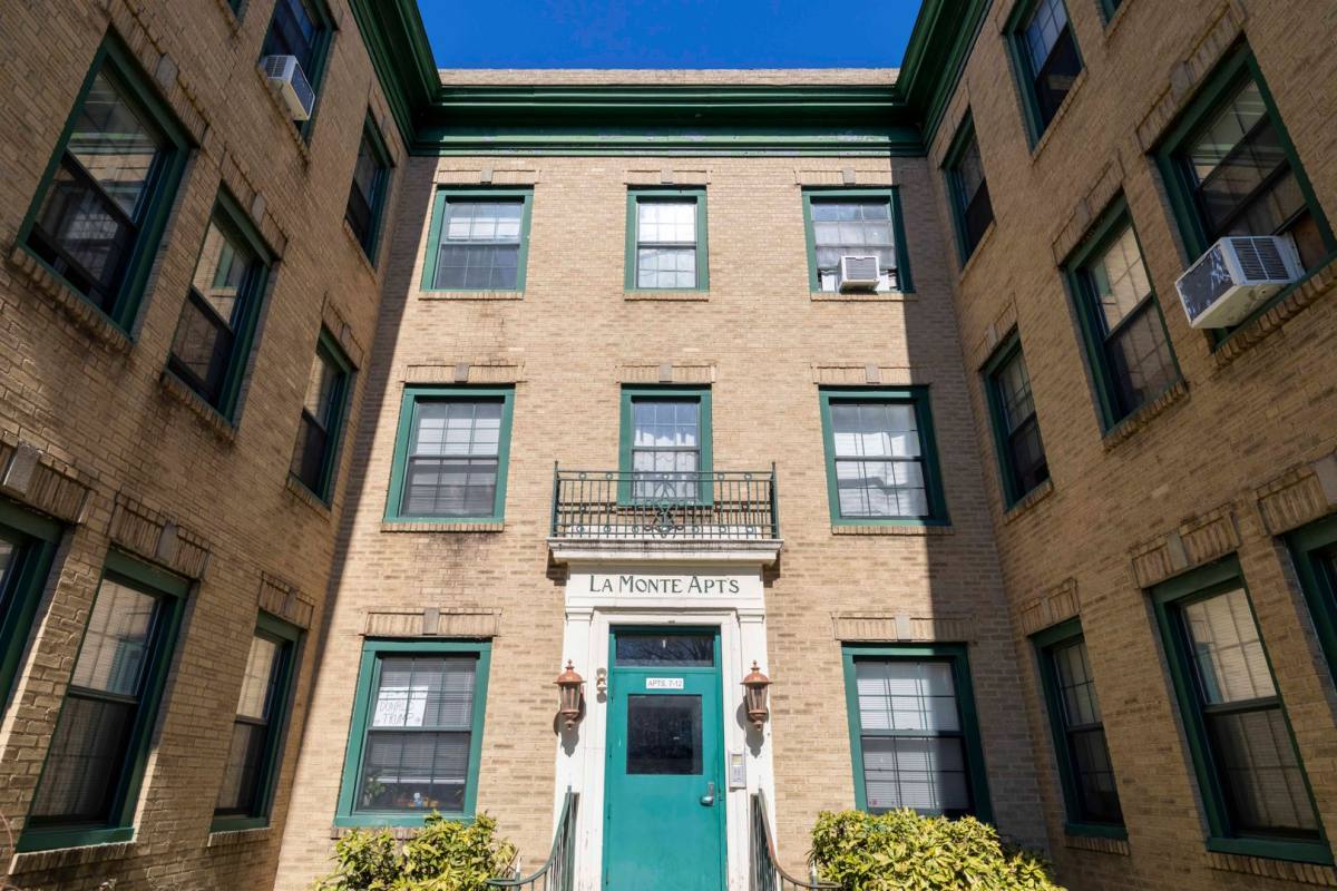 Apartment for rent at 109 Chestnut St, Audubon, NJ 08106