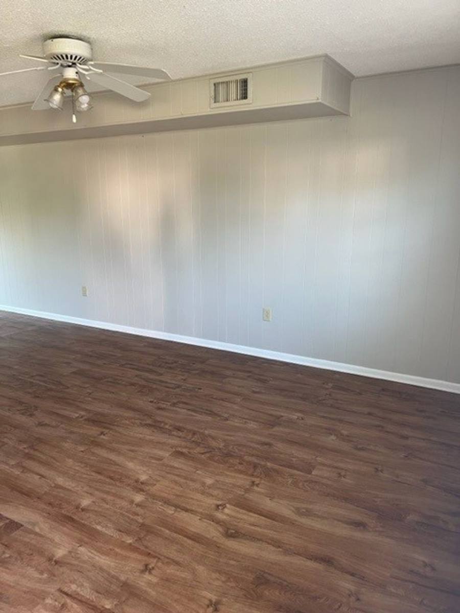 Apartment for rent at 1463 Cora Lane, Johnson City, TN 37615