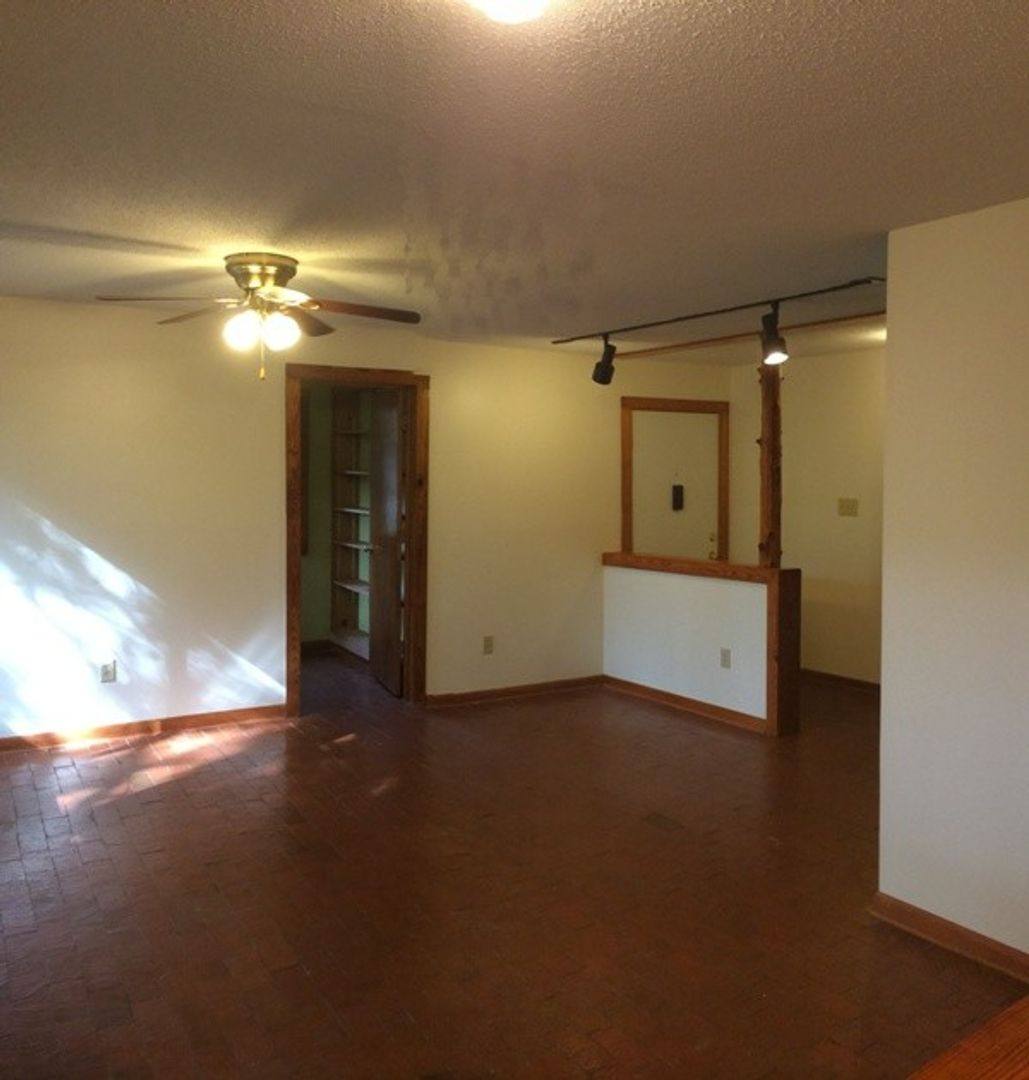 Apartment for rent at 106 Pleasant Dr, Carrboro, NC 27510