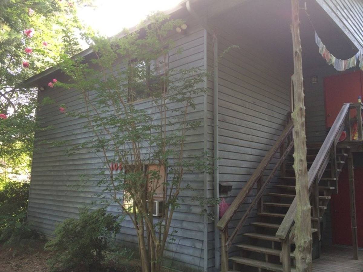Apartment for rent at 106 Pleasant Dr, Carrboro, NC 27510