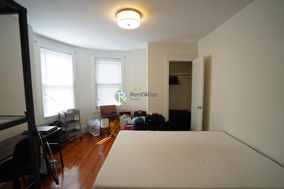 Apartment for rent at 83 Harvard St #29, Brookline, MA 02446