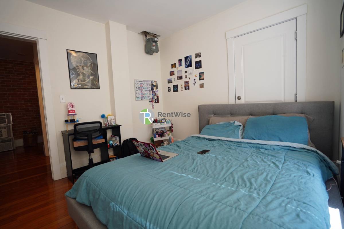 Apartment for rent at 83 Harvard St #29, Brookline, MA 02446