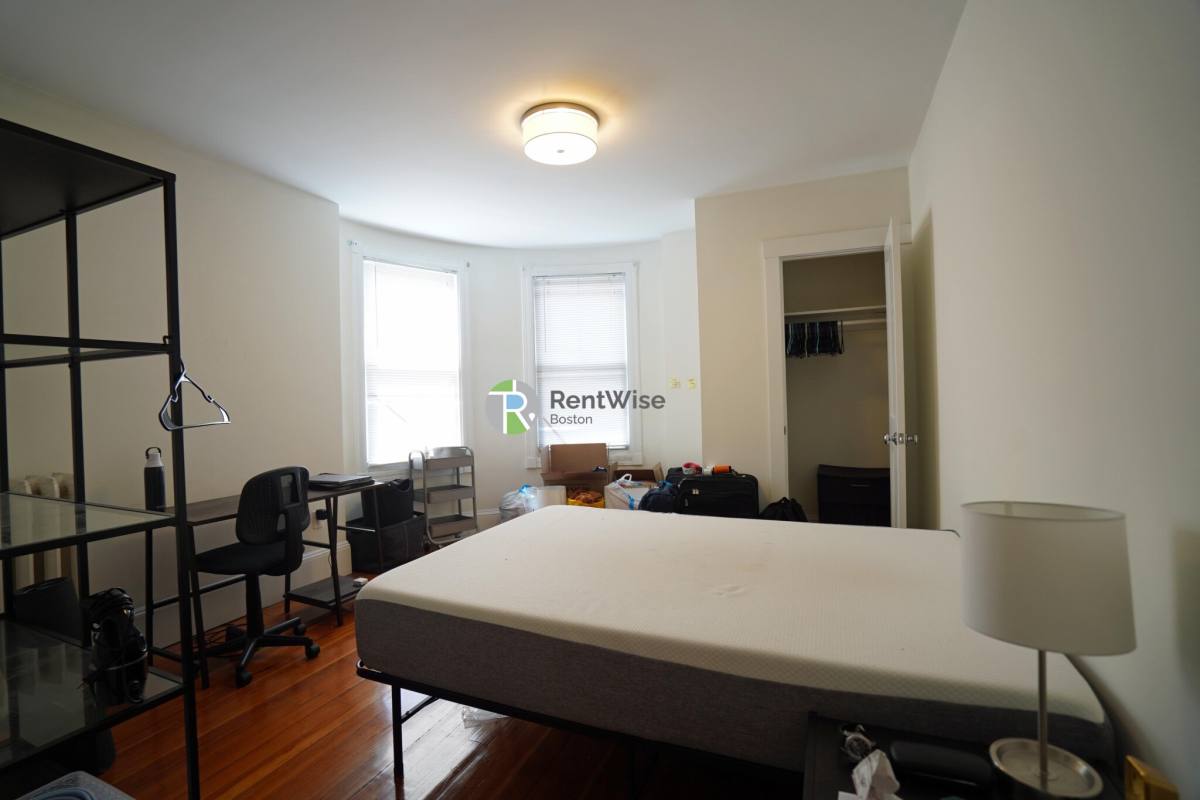 Apartment for rent at 83 Harvard St #29, Brookline, MA 02446