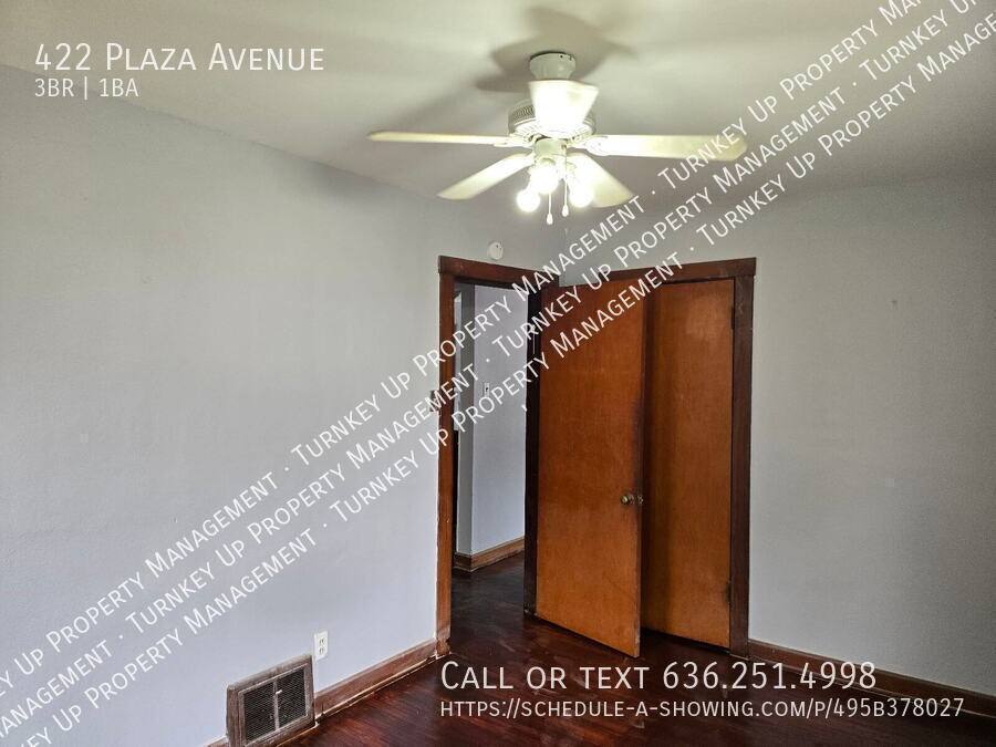 House for rent at 422 Plaza Ave, Saint Louis, MO 63135