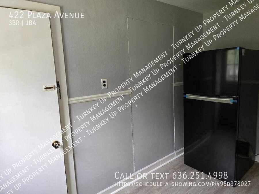 House for rent at 422 Plaza Ave, Saint Louis, MO 63135