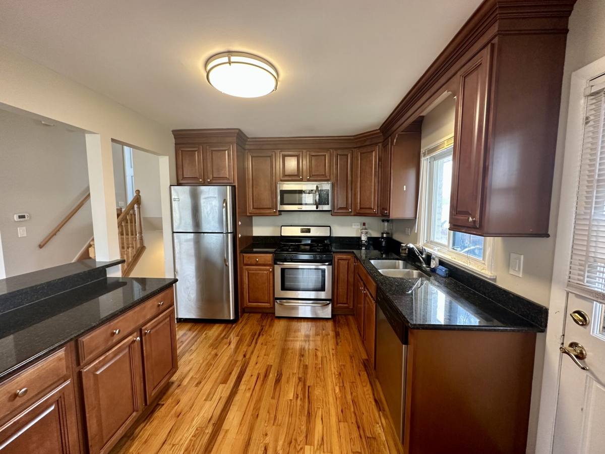 Apartment for rent at 1243 S Mitchell #HSE, Arlington Heights, IL 60005