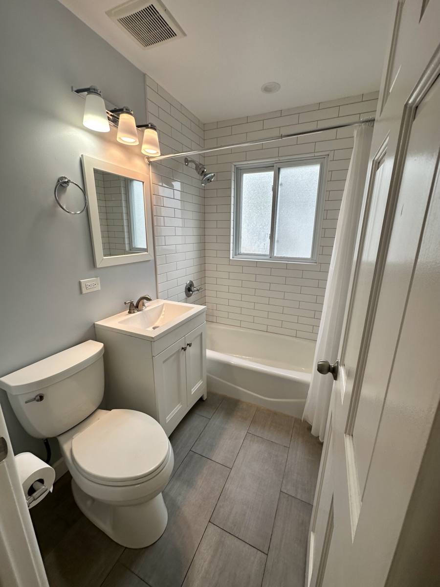 Apartment for rent at 1243 S Mitchell #HSE, Arlington Heights, IL 60005