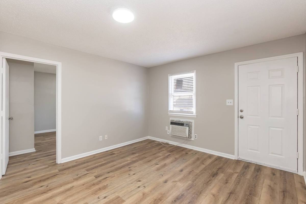Apartment for rent at 10 Cates Ave, Thomasville, NC 27360