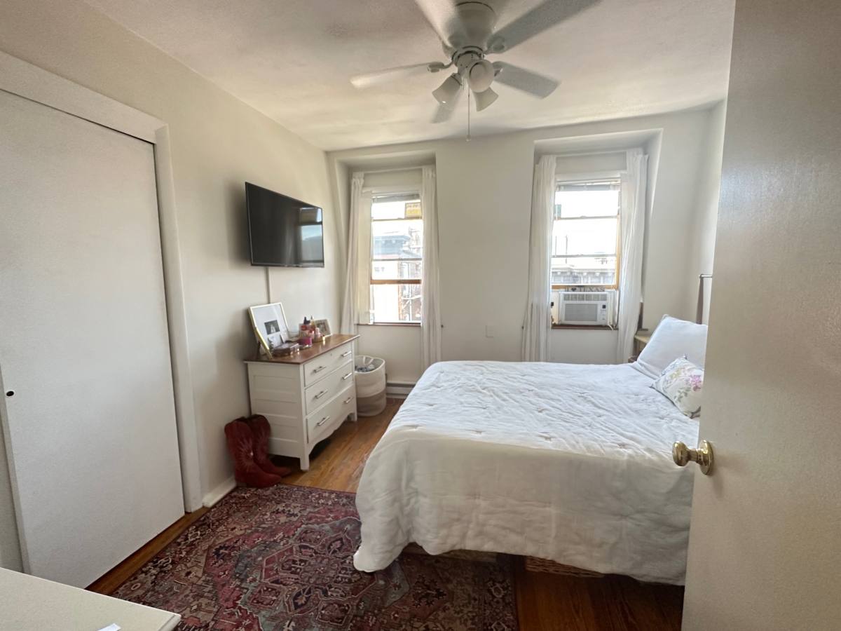 Apartment for rent at 5 Battery St #5, Boston, MA 02109
