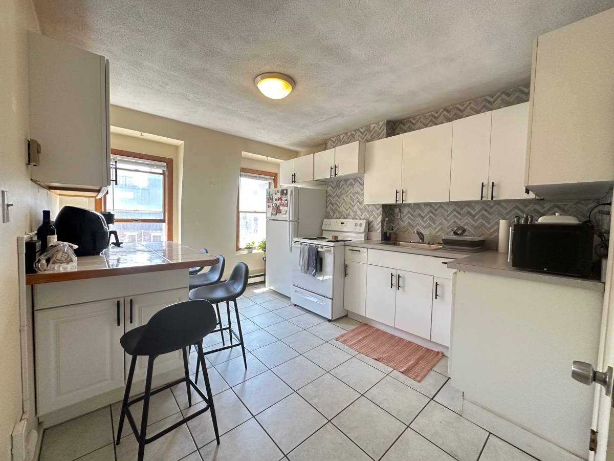 Apartment for rent at 5 Battery St #5, Boston, MA 02109