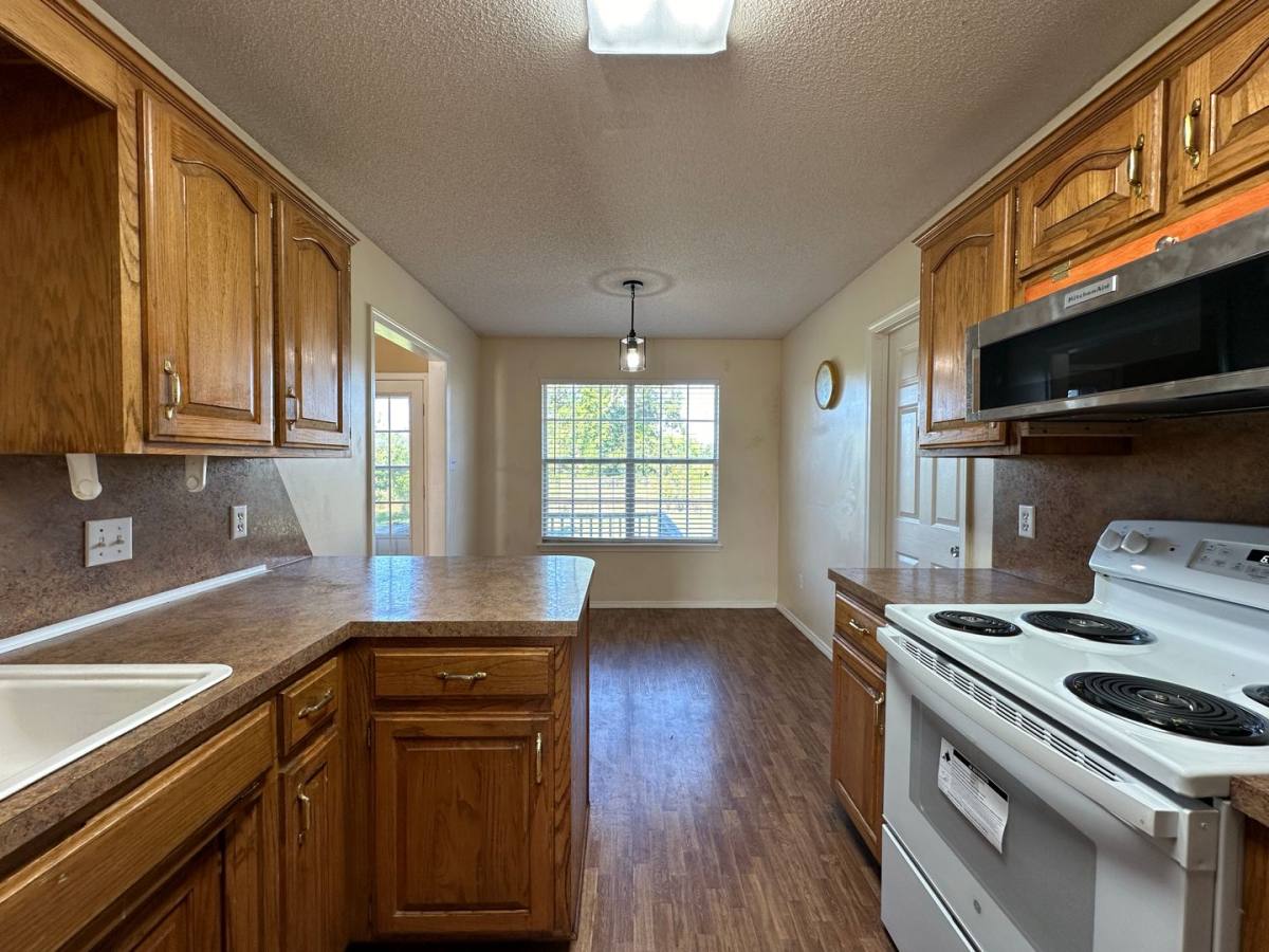 House for rent at 2713 S87th Dr, Fort Smith, AR 72903