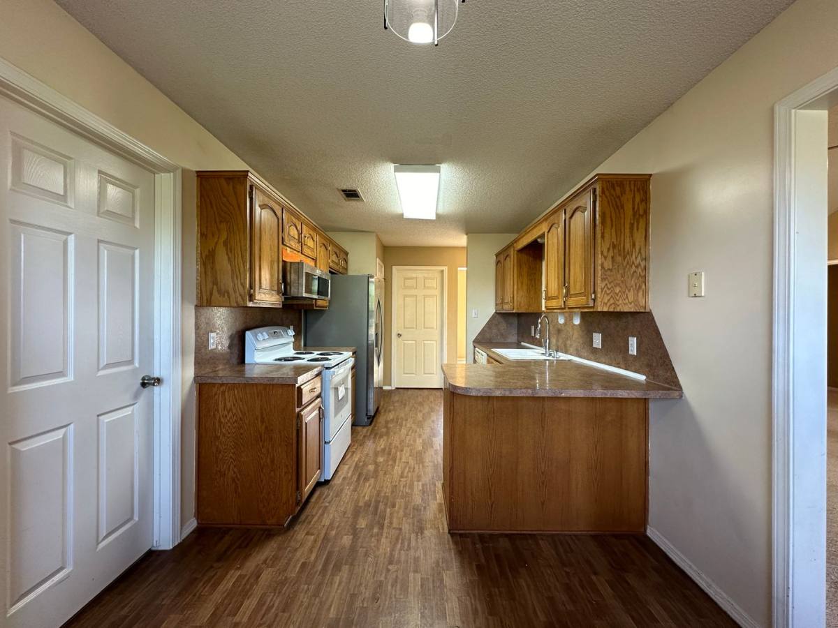 House for rent at 2713 S87th Dr, Fort Smith, AR 72903