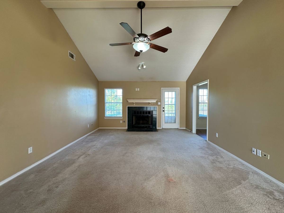 House for rent at 2713 S87th Dr, Fort Smith, AR 72903