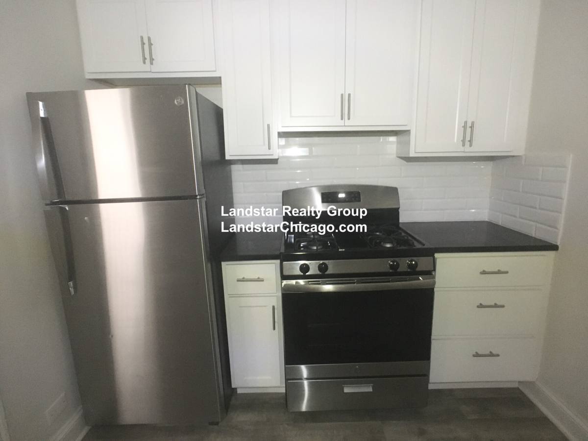 Apartment for rent at 918 Green Bay Rd #2D, Winnetka, IL 60093
