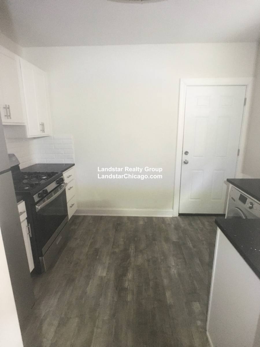 Apartment for rent at 918 Green Bay Rd #2D, Winnetka, IL 60093