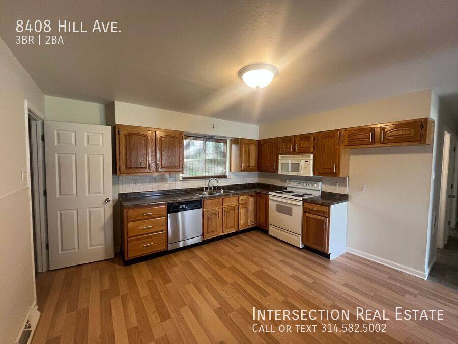 House for rent at 8408 Hill Ave, Saint Louis, MO 63121