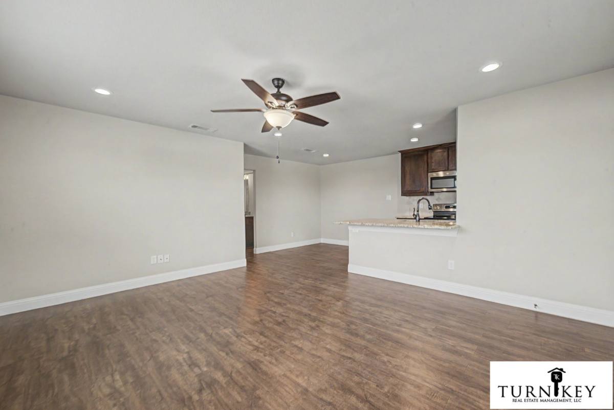Apartment for rent at 141-143 Crossbow Court, Weatherford, TX 76088