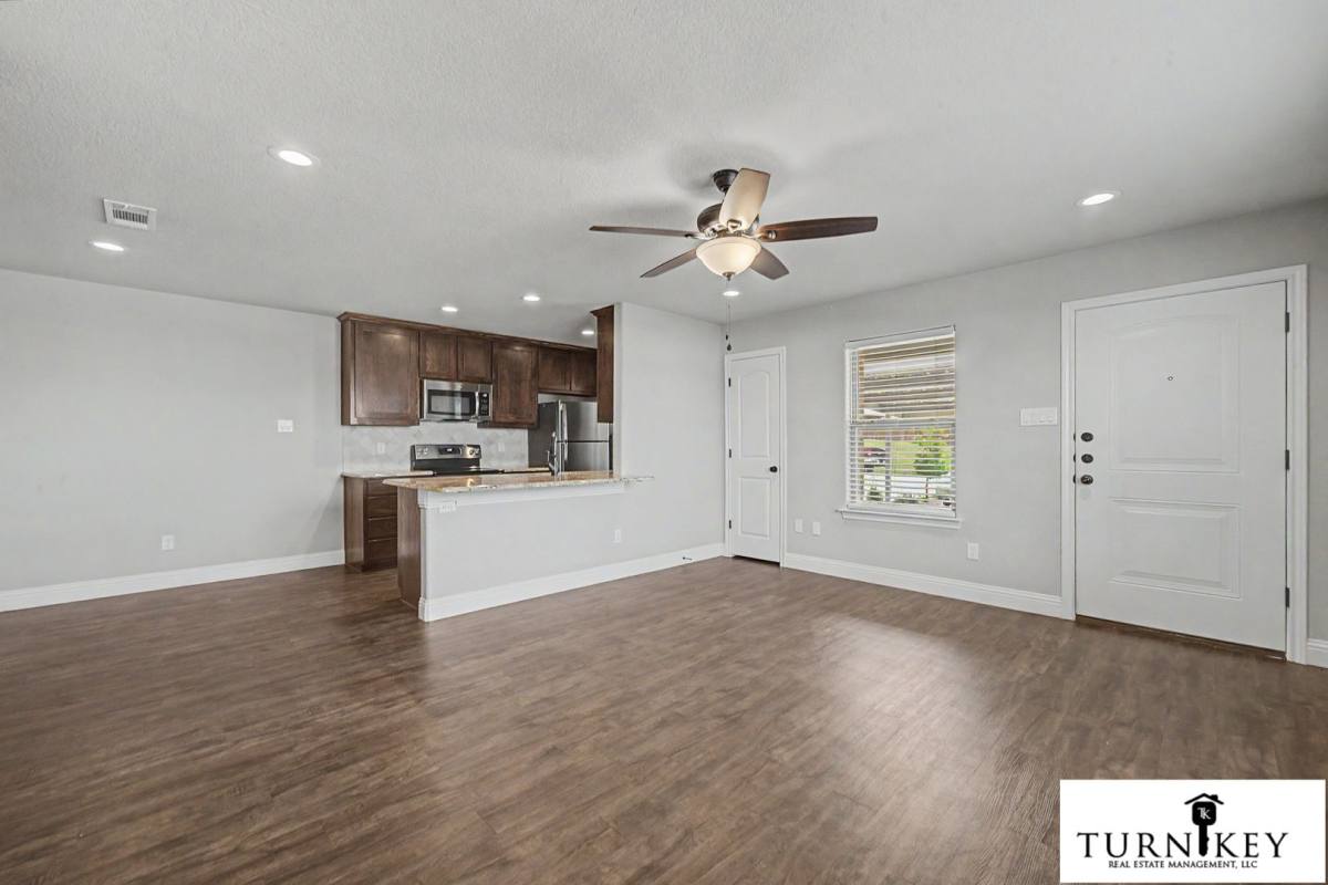 Apartment for rent at 141-143 Crossbow Court, Weatherford, TX 76088
