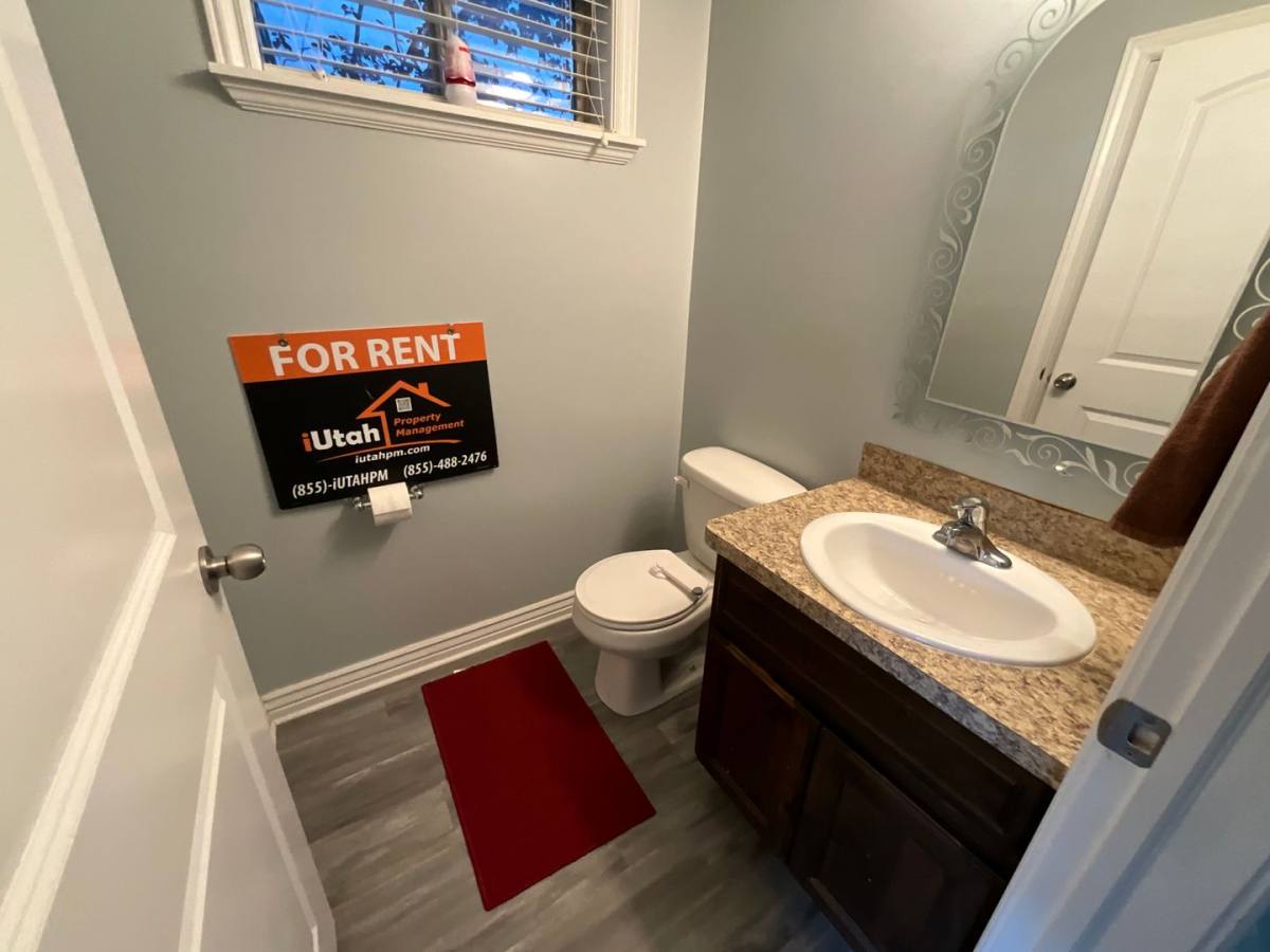 Townhouse for rent at 1064 16th St, Ogden, UT 84404