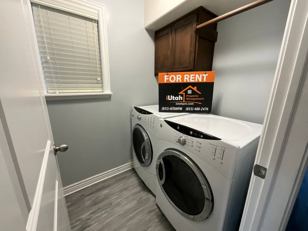 Townhouse for rent at 1064 16th St, Ogden, UT 84404
