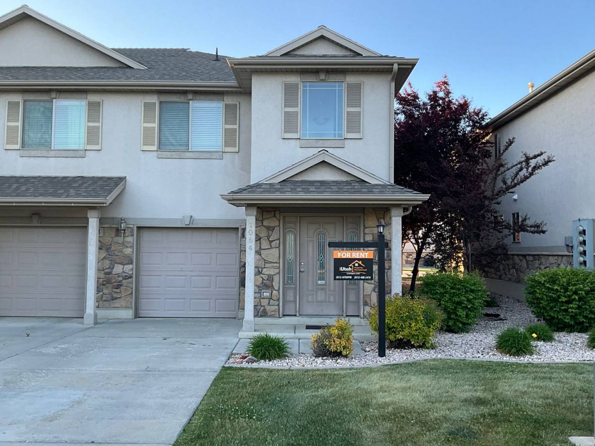 Townhouse for rent at 1064 16th St, Ogden, UT 84404