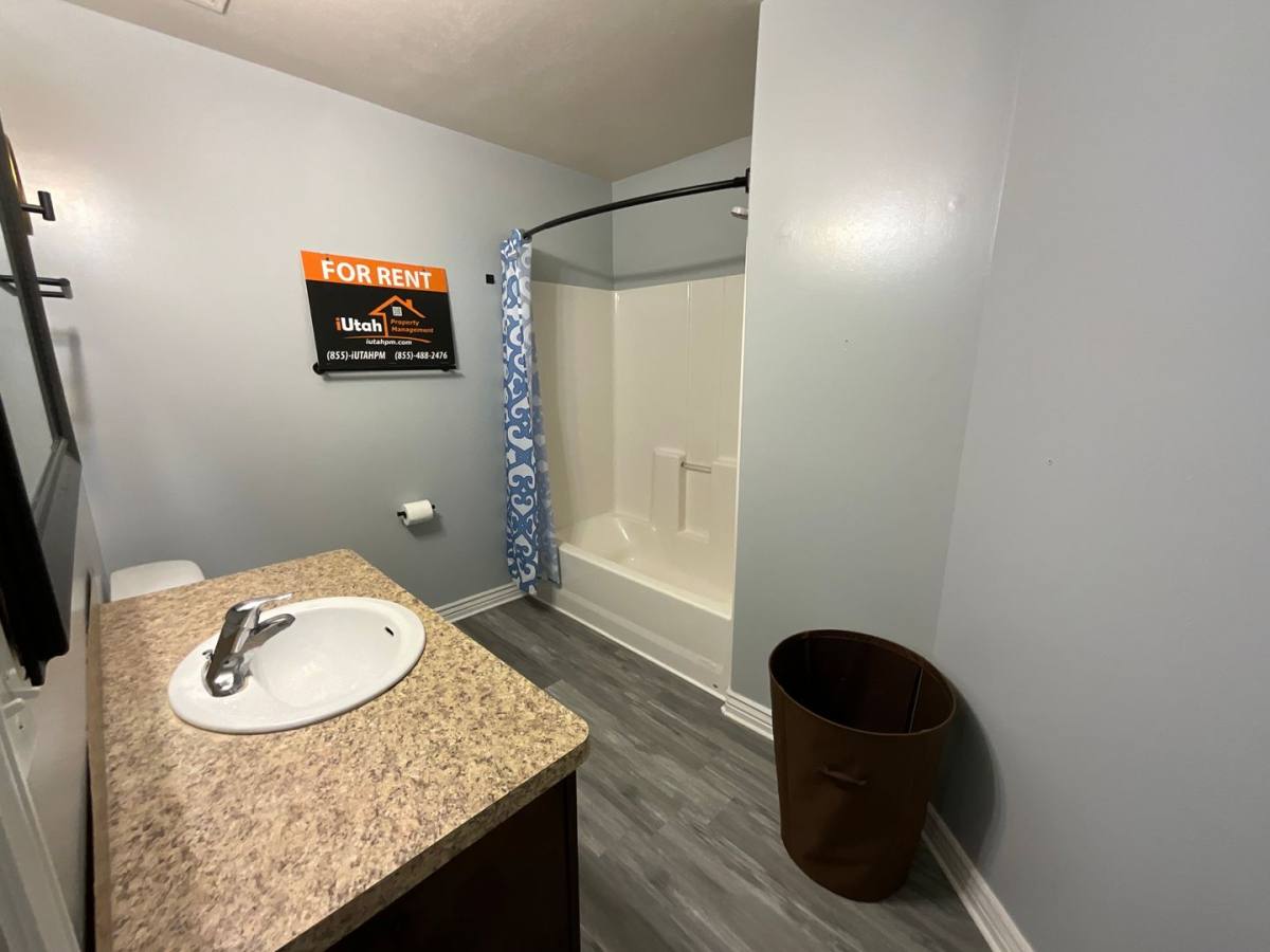 Townhouse for rent at 1064 16th St, Ogden, UT 84404
