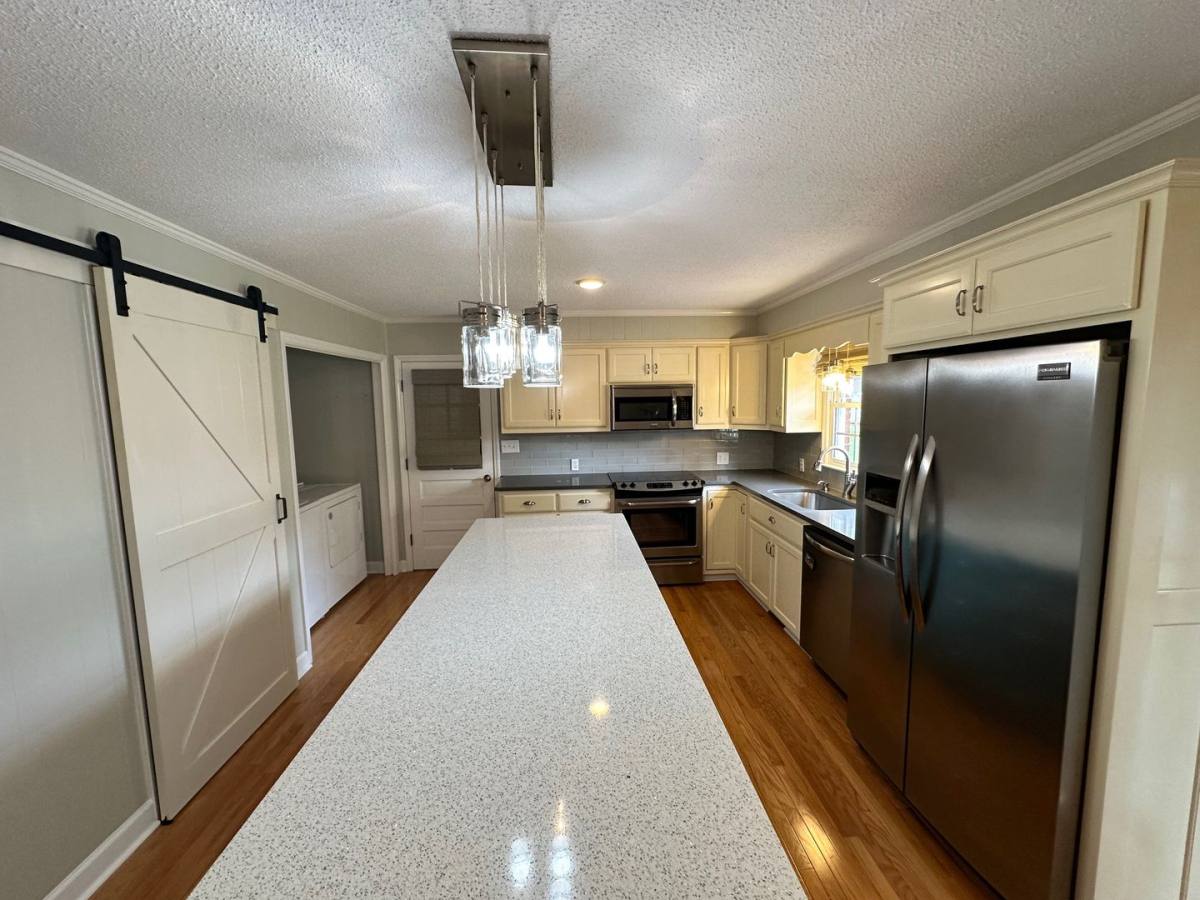 House for rent at 204 N Oak Grove Extension, Millers Creek, NC 28651