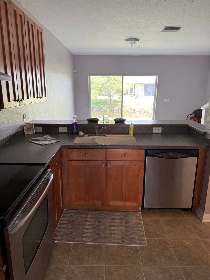 Townhouse for rent at 16344 Swan View Circle, Odessa, FL 33556