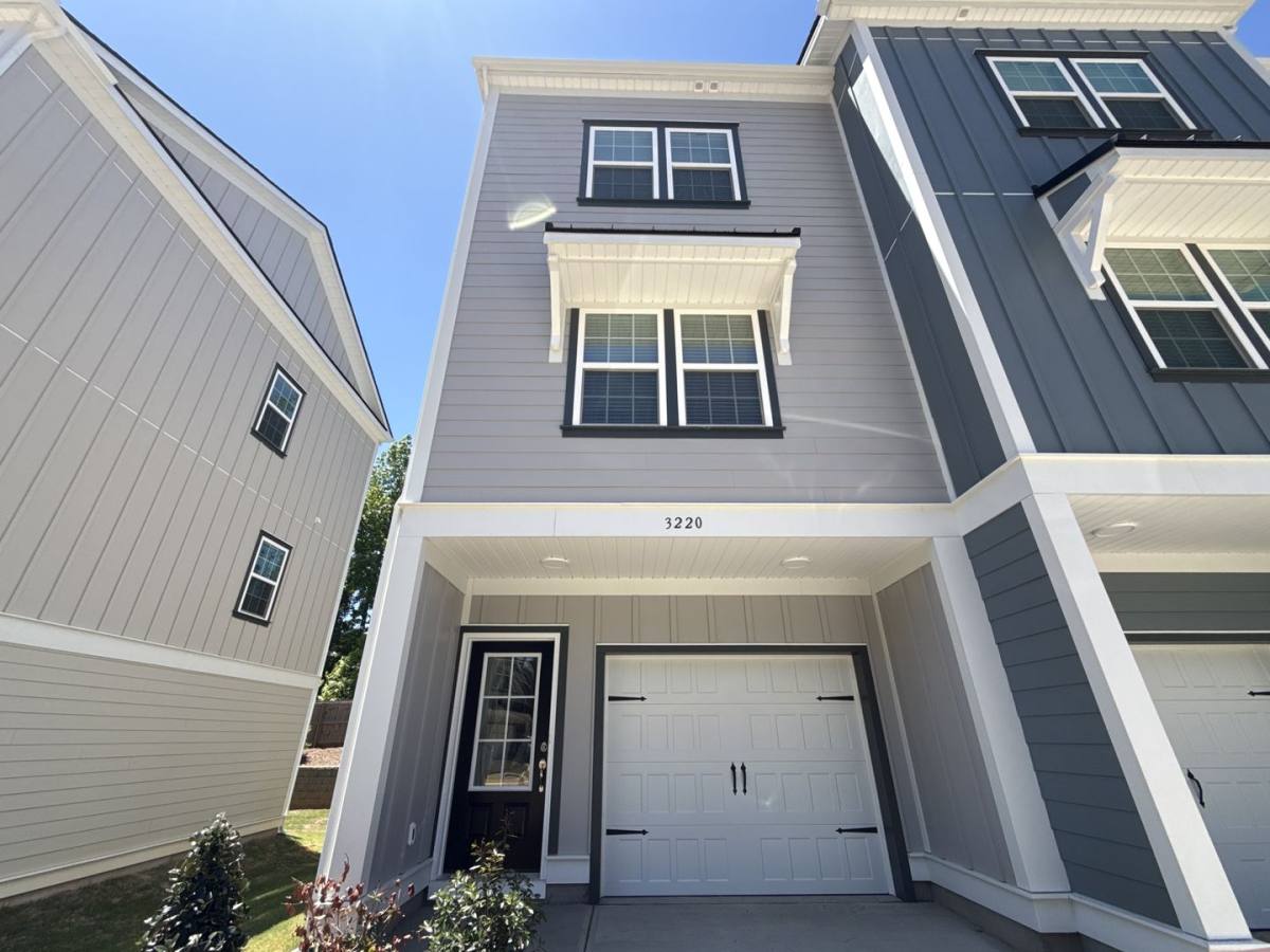 Townhouse for rent at 3220 Butler Hill Dr, Matthews, NC 28105