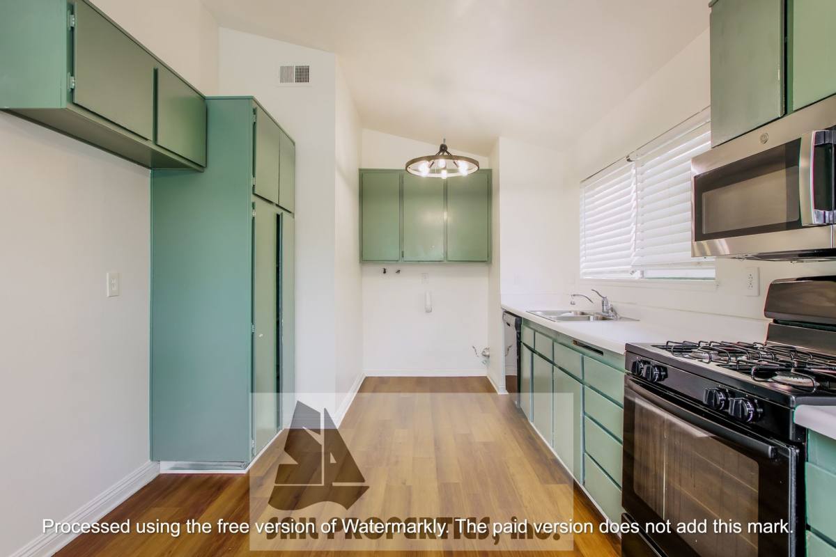 House for rent at 8461 Lomond Dr, Huntington Beach, CA 92646