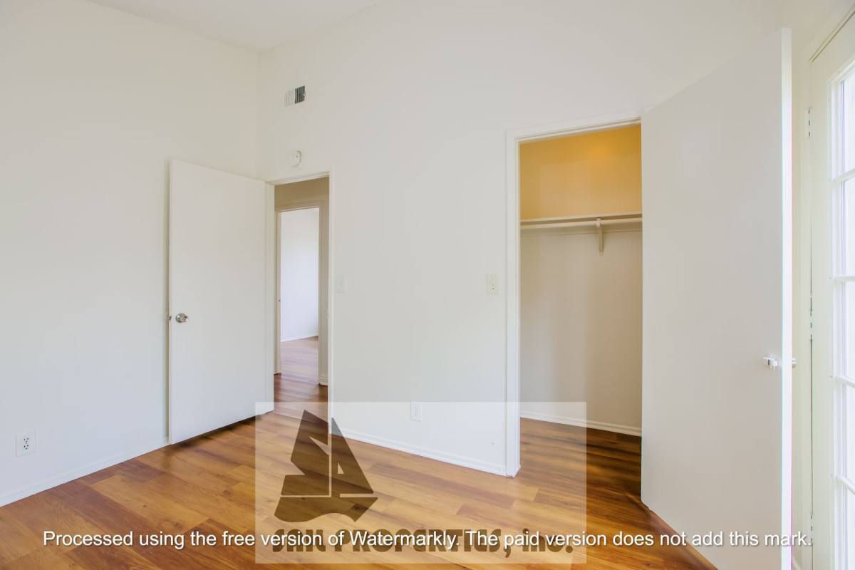 House for rent at 8461 Lomond Dr, Huntington Beach, CA 92646