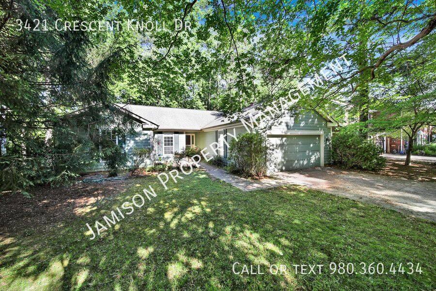 House for rent at 3421 Crescent Knoll Dr, Matthews, NC 28105
