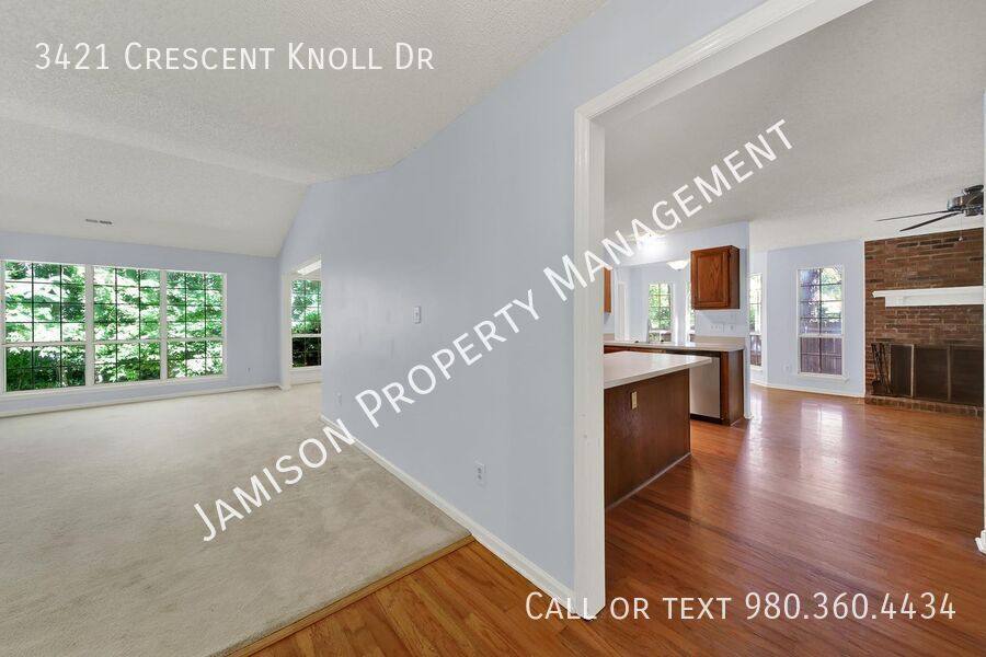 House for rent at 3421 Crescent Knoll Dr, Matthews, NC 28105