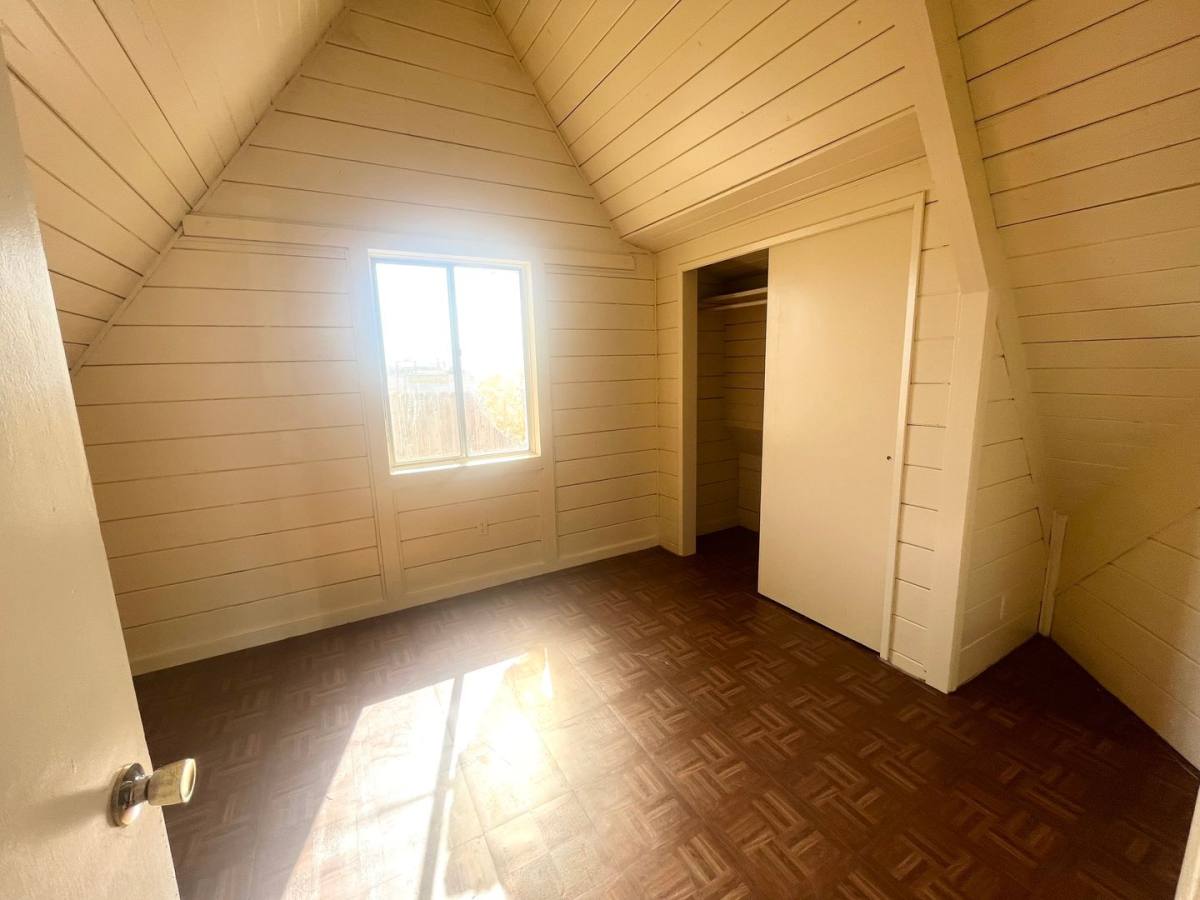 Apartment for rent at 25563 W Main St, Barstow, CA 92311