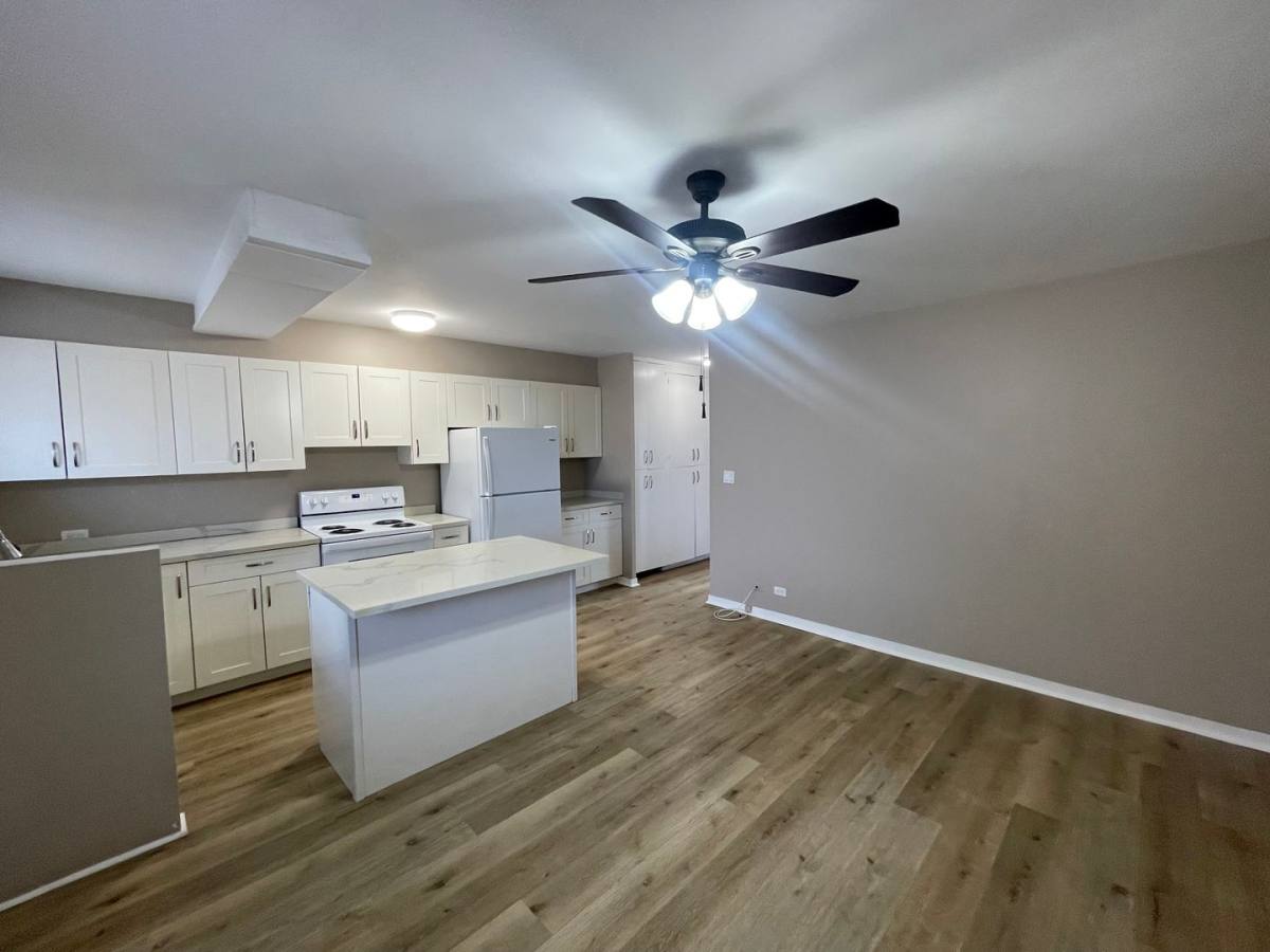 Apartment for rent at 1226-1232 Young St, Honolulu, HI 96814