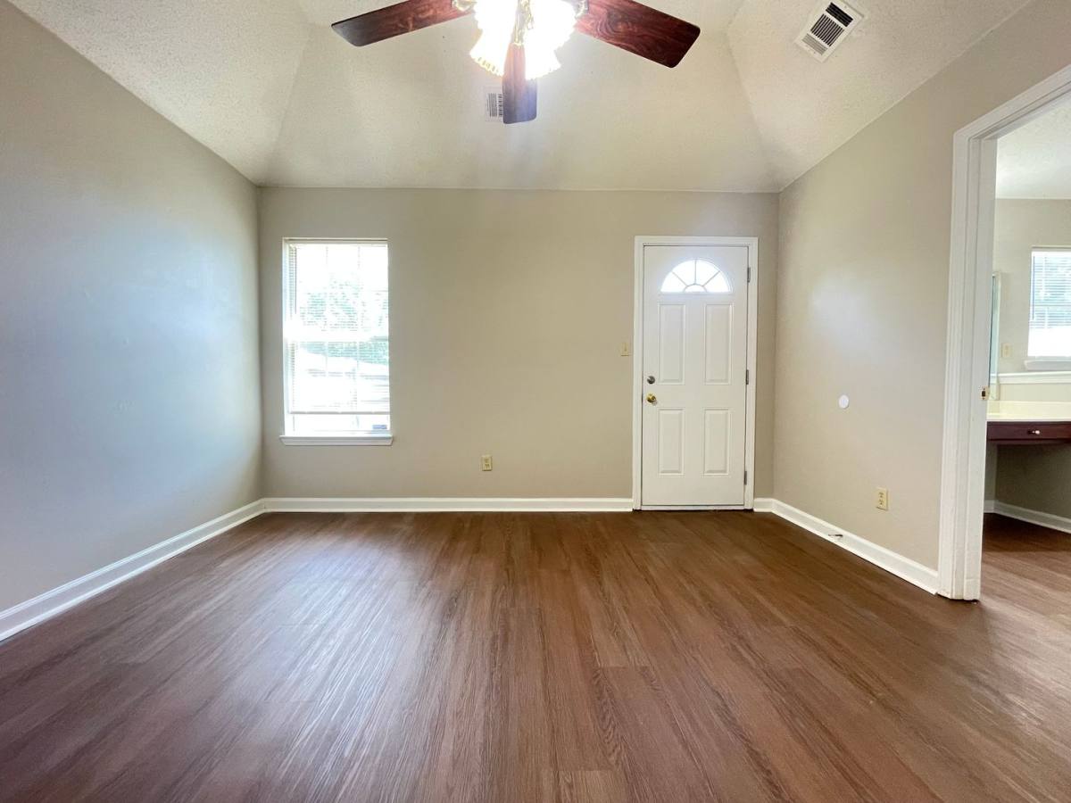 House for rent at 371 Alex Cove, Southaven, MS 38671