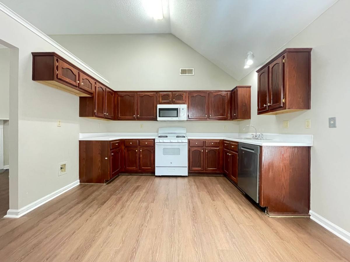 House for rent at 371 Alex Cove, Southaven, MS 38671