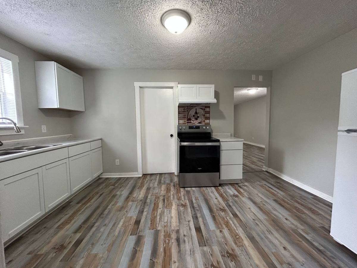 House for rent at 642 N Elm St, Muncie, IN 47305