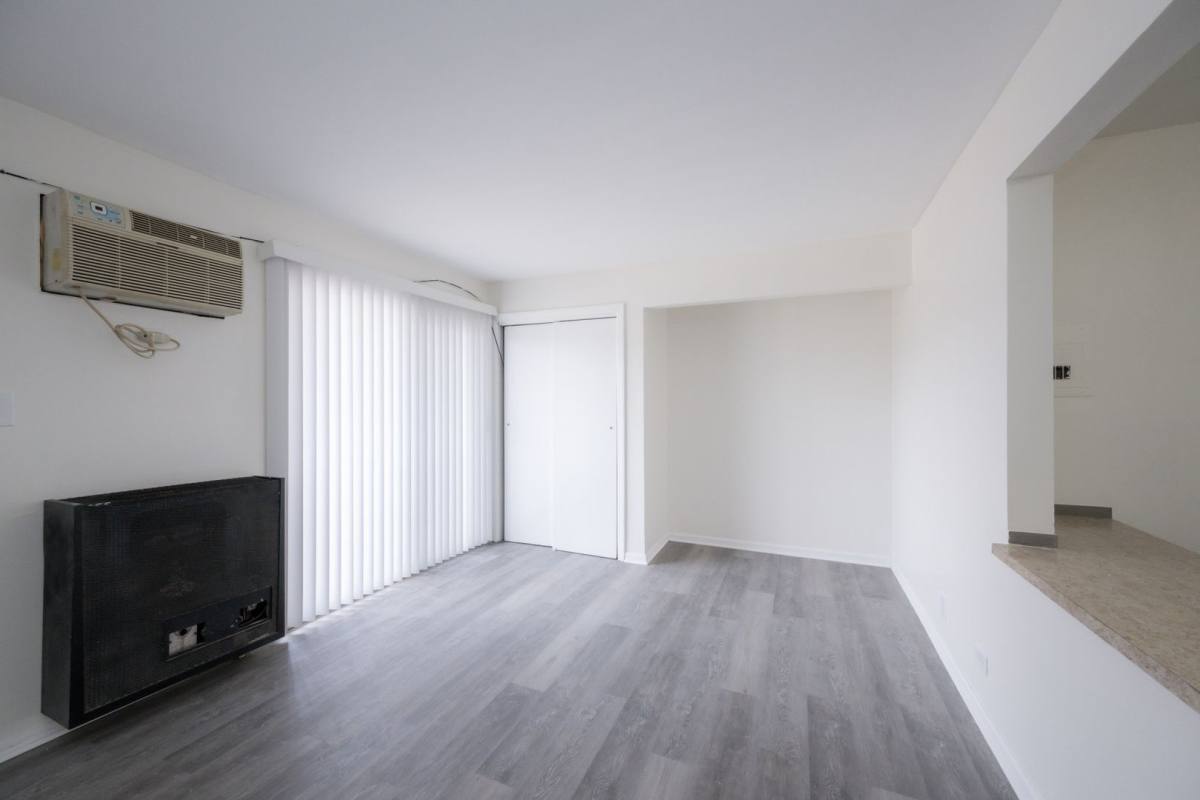 Apartment for rent at 15301-16 Knox Ave, Oak Forest, IL 60452