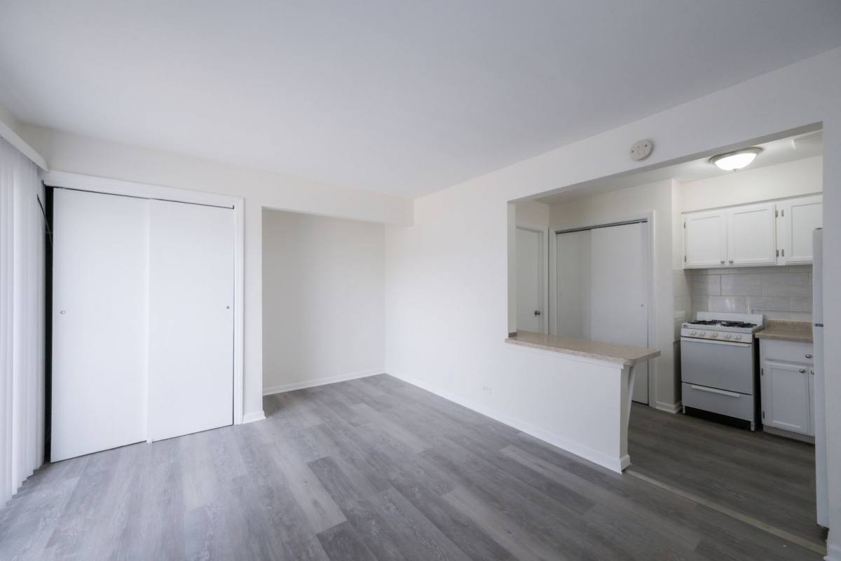 Apartment for rent at 15301-16 Knox Ave, Oak Forest, IL 60452