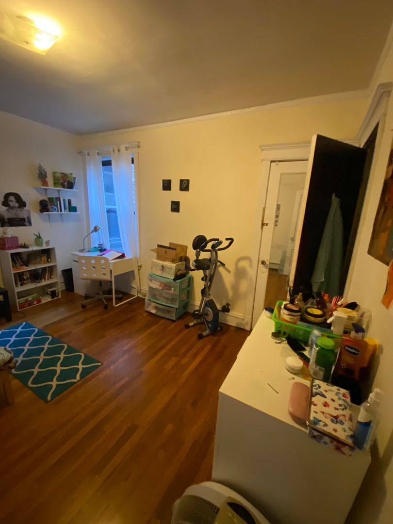 Apartment for rent at 5424 S University Ave #2S, Chicago, IL 60615