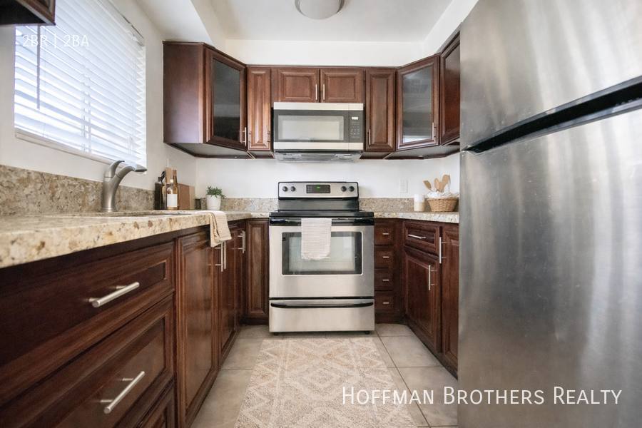 Apartment for rent at 10839 Morrison St #16, North Hollywood, CA 91601