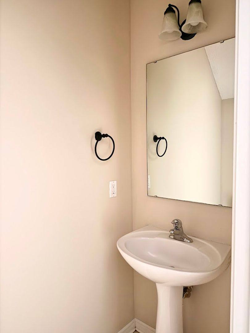 Townhouse for rent at 216 Inlet Reach Circle, Saint Marys, GA 31558
