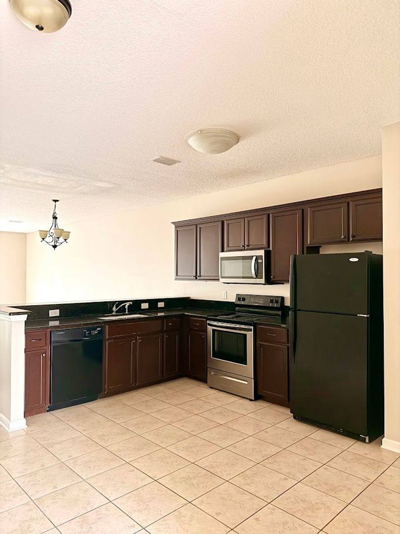 Townhouse for rent at 216 Inlet Reach Circle, Saint Marys, GA 31558