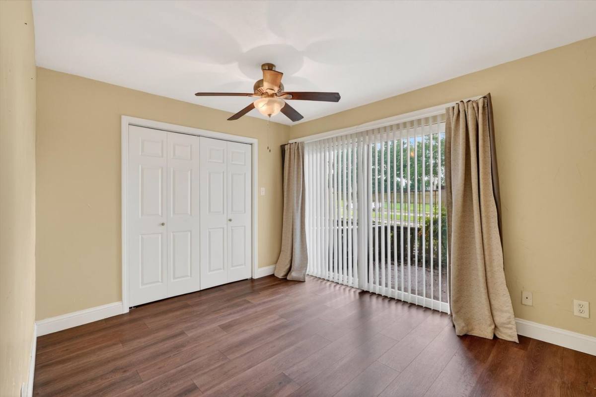 Apartment for rent at 4549 N O'Connor Rd, Irving, TX 75062