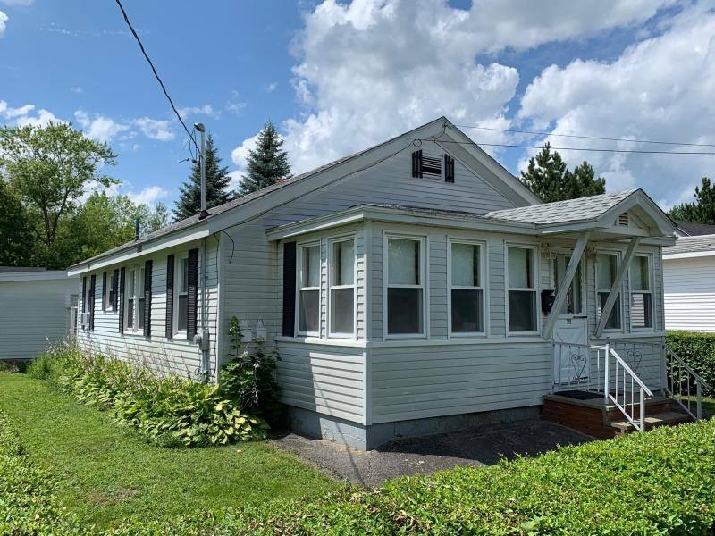 House for rent at 319 Brunswick St, Old Town, ME 04468