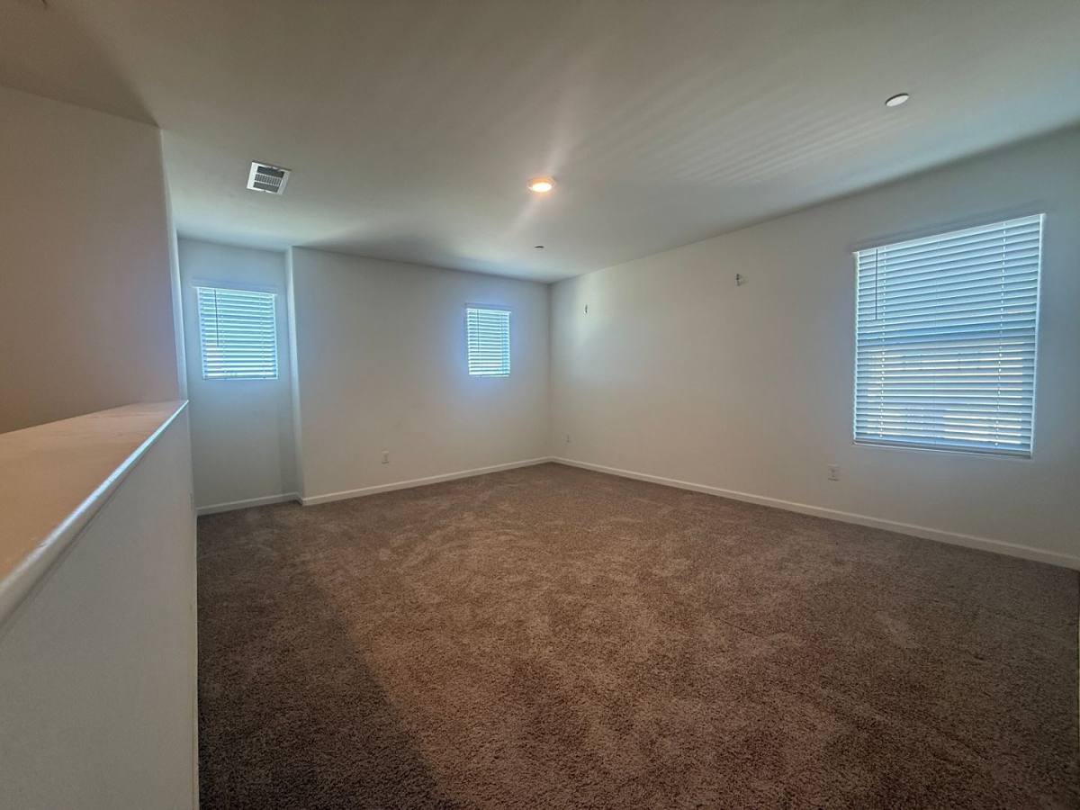 House for rent at 5531 W Flint Way, Fresno, CA 93727