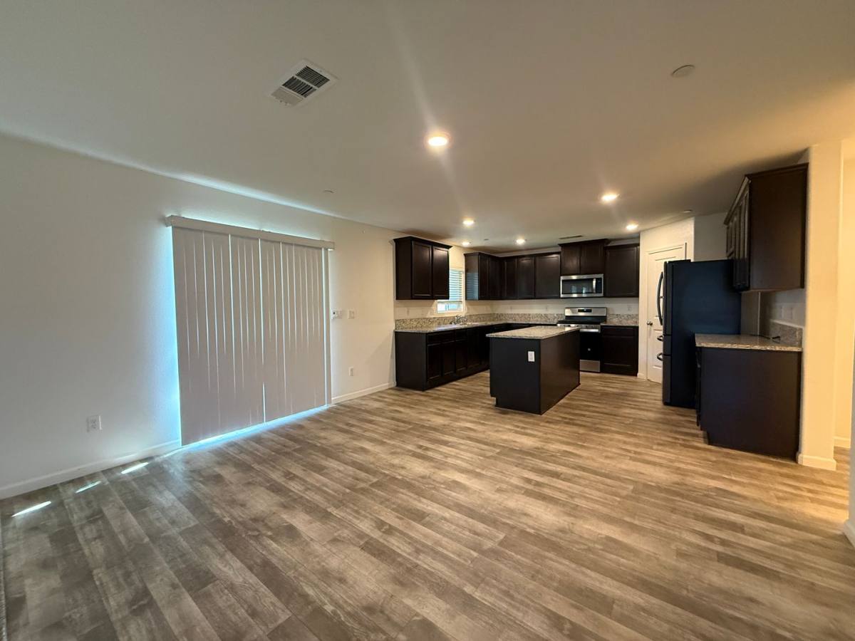 House for rent at 5531 W Flint Way, Fresno, CA 93727